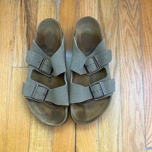 Birkenstock Arizona Suede Sandals in Taupe Size 39
